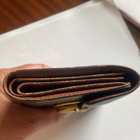 Louis Vuitton Rare Monogram Canvas Portefeuille Koala Trifold Wallet - Picture 13 of 17